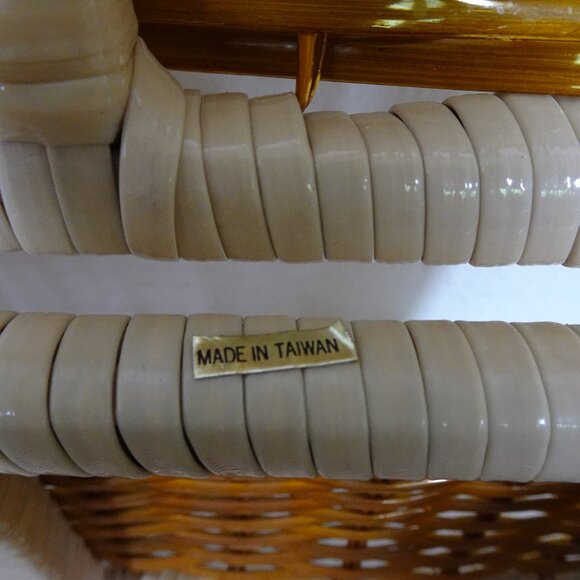 Vintage Wicker Sewing Basket Rectangle Hinged Double Clasp 14x8x7" Handles - Picture 10 of 11